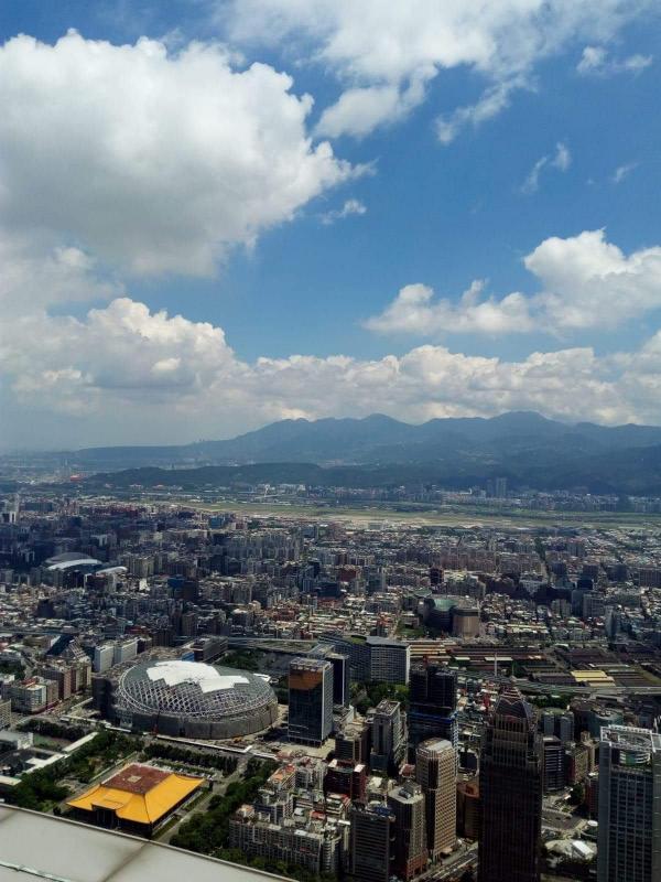 Blick auf die Baustelle vom Taipei 101 aus. Blick auf die Baustelle vom Taipei 101 aus.