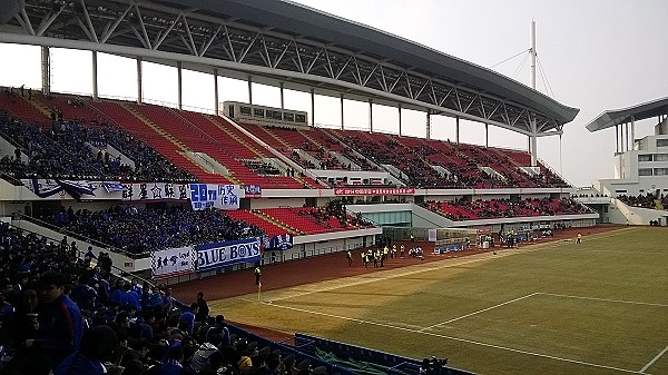 Jinshan Soccer Stadium - Shanghai