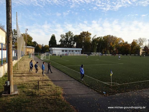 Stadion Chilanzorskoe pole  - Toshkent (Tashkent)