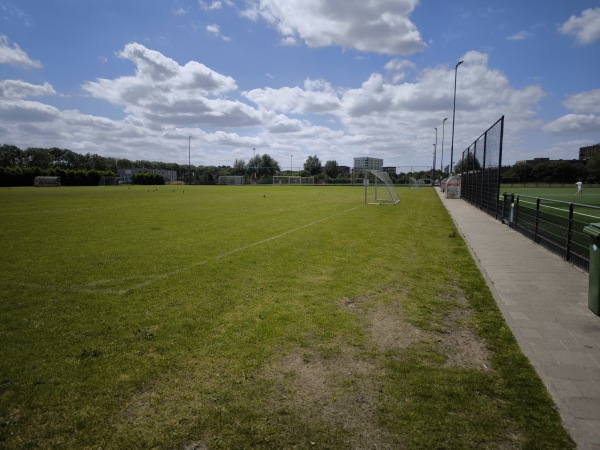 Sportpark De Groote Wielen veld 7 - 's-Hertogenbosch-Rosmalen
