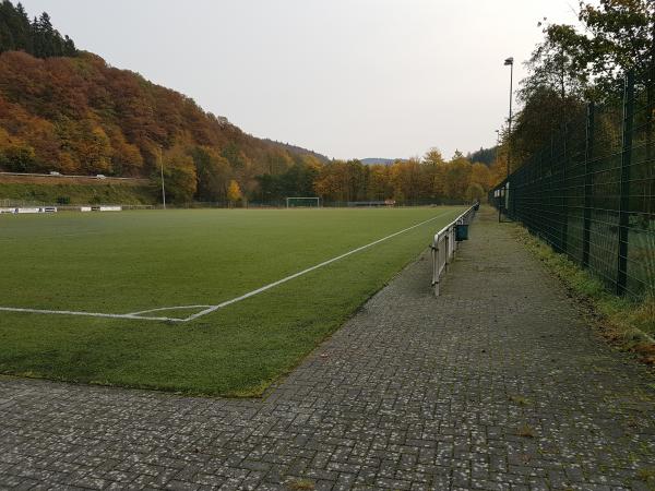 Sportplatz Hofwiese - Lennestadt-Kirchveischede