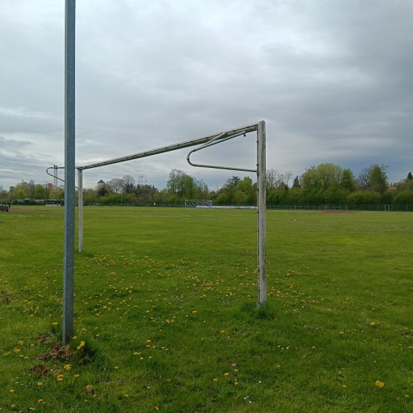 Gut-Heil-Stadion B-Platz - Neumünster