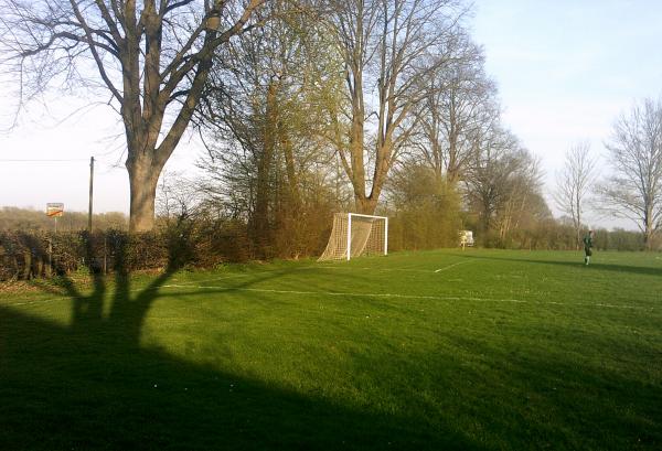 Sportplatz an der Grundschule - Lübeck-Niendorf