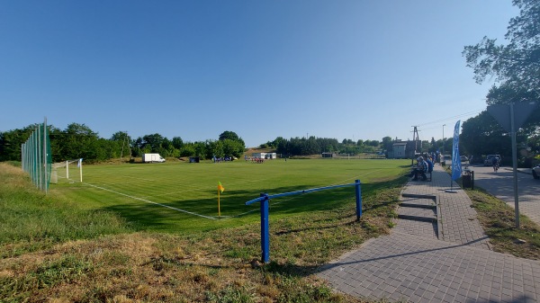 Boisko w Czarnów - Czarnów