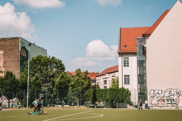 Tesch-Sportplatz - Berlin-Prenzlauer Berg