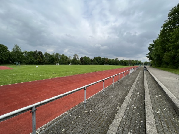 Bezirkssportanlage Fritz-Lutz-Straße - München-Zamdorf