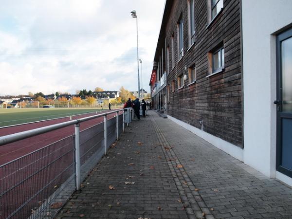 Ernst-Adolf-Sckär-Sportplatz - Velbert-Tönisheide