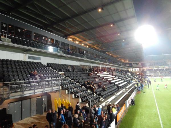 Asito Stadion - Almelo-Ossenkoppelerhoek