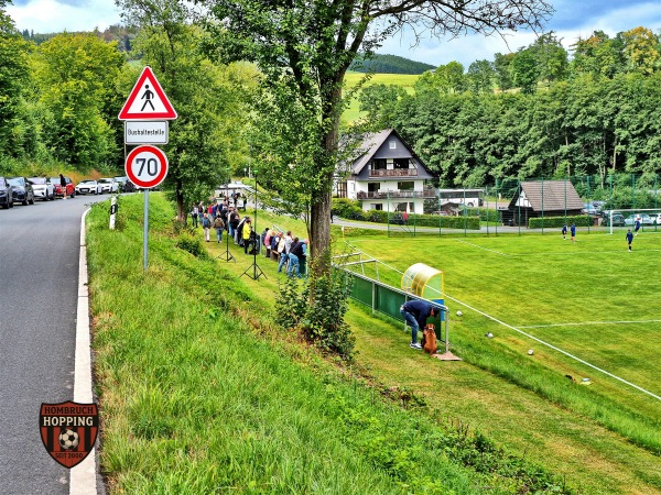 Sportplatz Niederhenneborn - Schmallenberg-Niederhenneborn