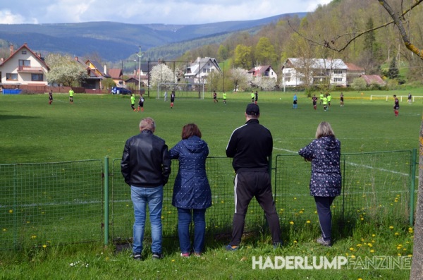 Fotbalové hřiště Lánov - Lánov