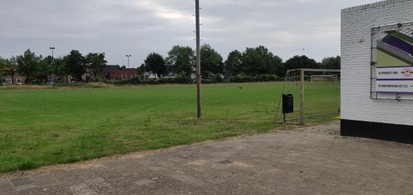 Sportpark De Bikkelkamp veld 2 - Grave