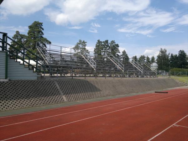 Harjun urheilukenttä - Lohja (Lohjanharju)