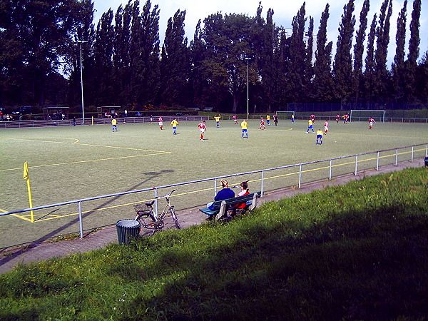 Sportplatz Ollenhauer Ritze - Berlin-Reinickendorf