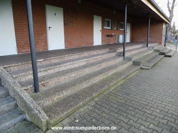 Sportplatz Hessenberg - Borchen-Nordborchen