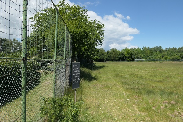 Sportanlage an den Bahnschranken - Lübeck-Dänischburg