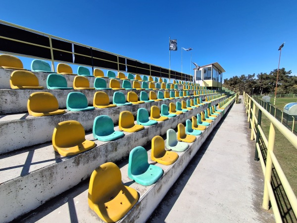 Dimotiko Gipedo Epanomis 