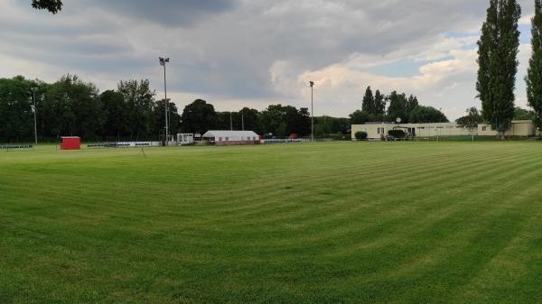 Sportanlage an den Herrenhäuser Gärten B-Platz - Hannover