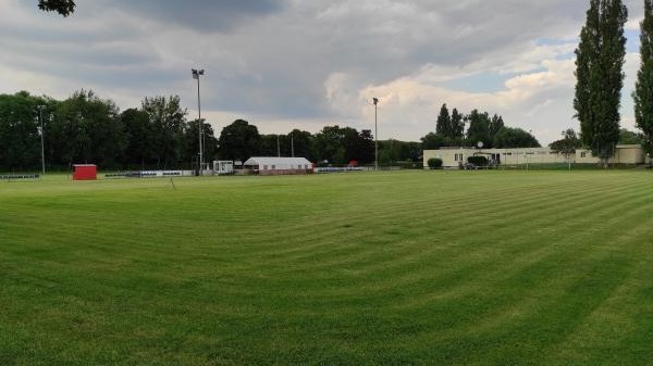 Sportanlage an den Herrenhäuser Gärten B-Platz - Hannover