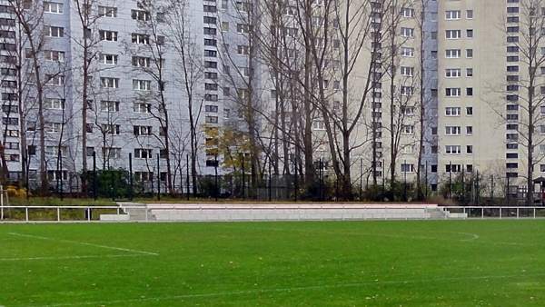 Sportplatz Franz-Stenzer-Straße - Berlin-Marzahn