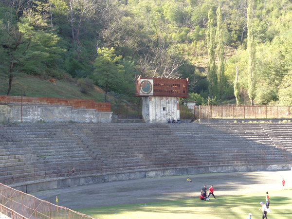 Stadioni Vladimer Bochorishvili - Tkibuli