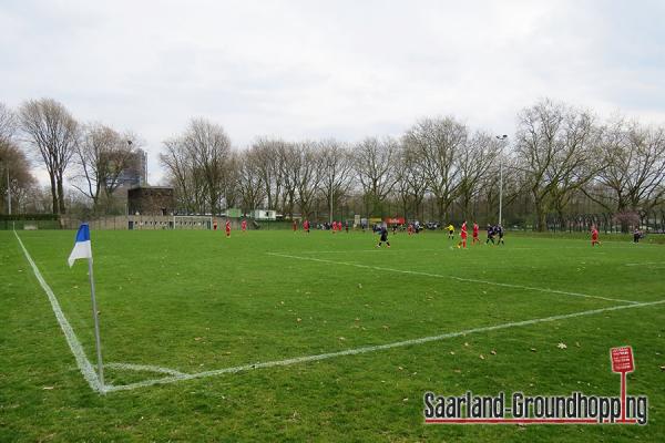 Platz am Ehrenmal - Oberhausen/Rheinland