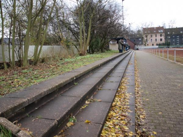 Sportanlage Iltisstraße Südplatz - Duisburg-Neumühl