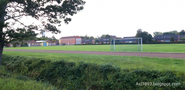 Schulsportplatz - Emden-Borssum