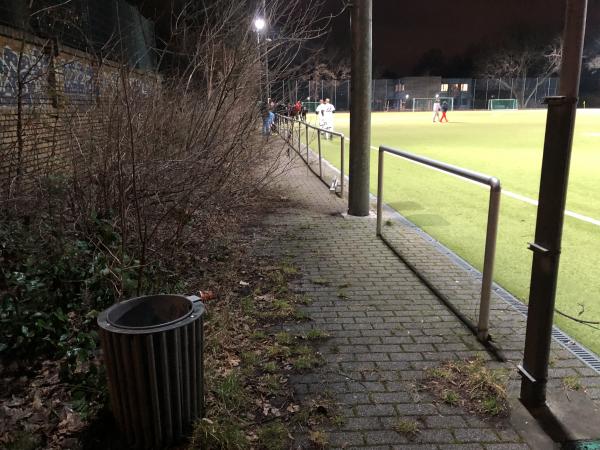 Jahnsportplatz - Berlin-Neukölln