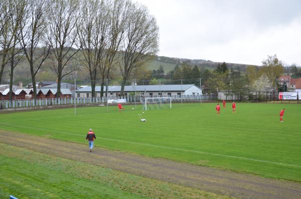 Fotbalový a lehkoatletický stadion Hustopeče - Hustopeče