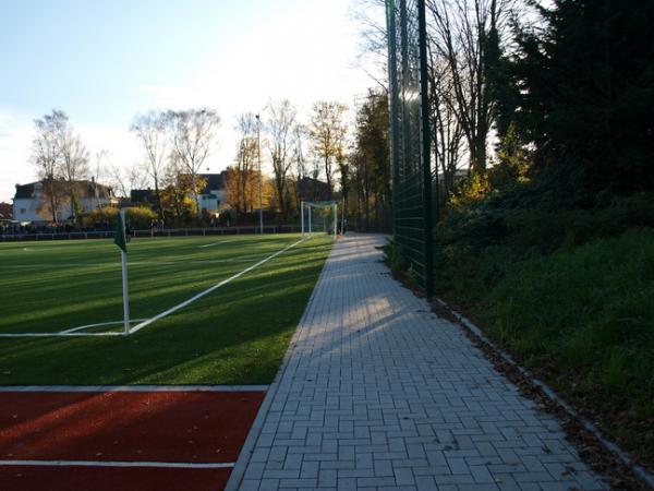 Berg-Auf-Kampfbahn - Dortmund-Schüren