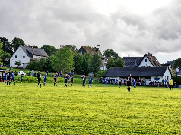 Sportplatz Caller Straße - Meschede-Wallen