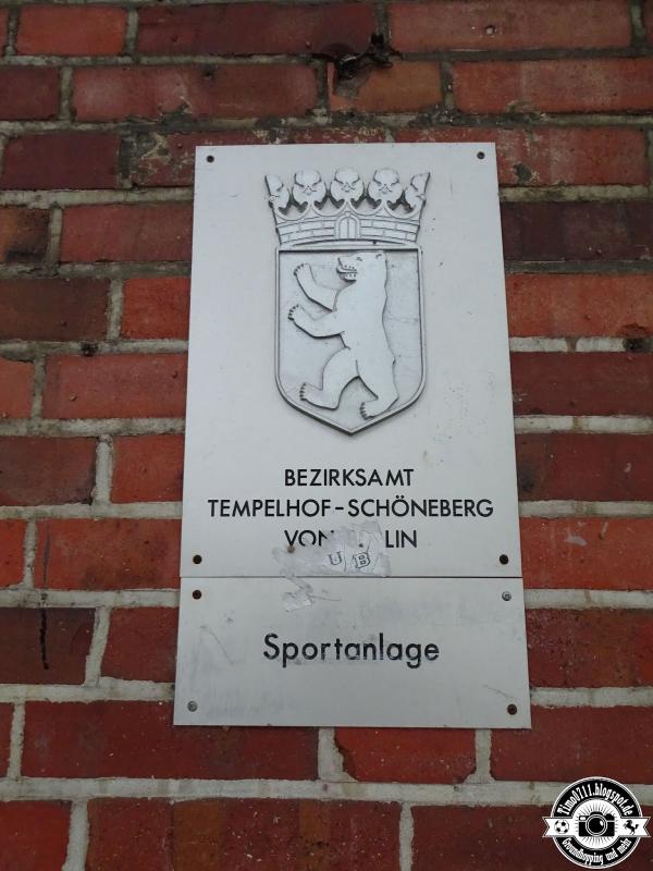 Friedrich-Ebert-Stadion - Berlin-Tempelhof
