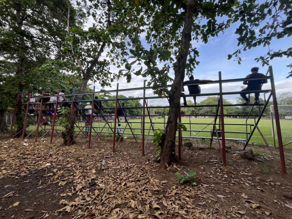 Cancha Deportiva Rafael López - Loma Larga