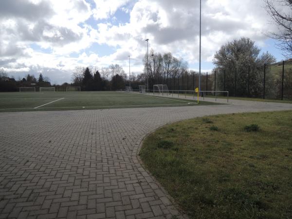 Sportplatz am Schloßberg - Ingelheim/Rhein-Großwinternheim