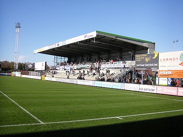 Stadion De Leunen - Geel