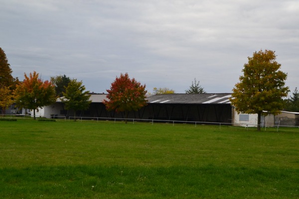Sportplatz Lübs (alt) - Gommern-Lübs