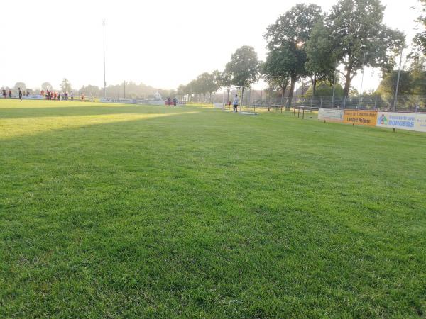 Paradiesstadion - Rees-Mehr