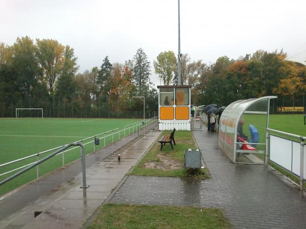Sportanlage Wachenheimer Straße Platz 2 - Liederbach/Taunus-Oberliederbach