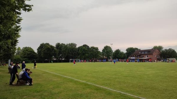Gemeindesportanlage Lindhorst B-Platz - Lindhorst