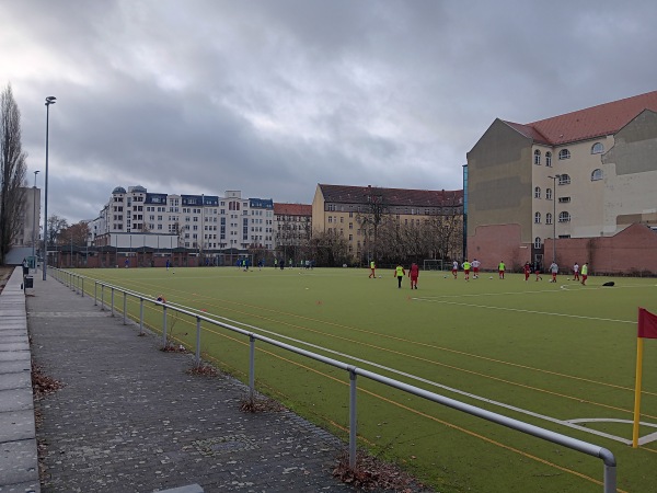 Sportplatz Brahestraße - Berlin-Charlottenburg