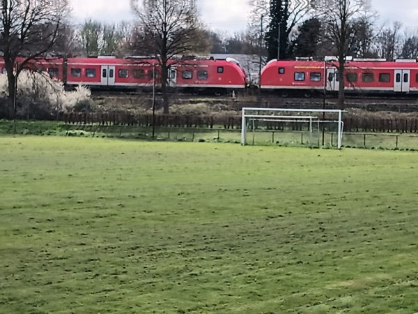 Sportplatz Gierthmühlenweg - Mönchengladbach-Lürrip