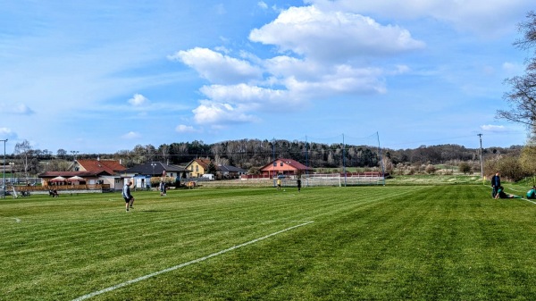 Fotbalové hřiště Mšecké Žehrovice - Mšecké Žehrovice
