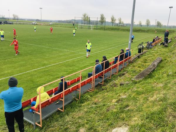 Boisko w Męcinka - Męcinka