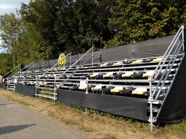 Sportplatz Krebsaueler Straße - Lohmar-Neuhonrath