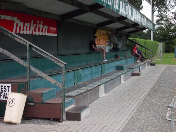 Diepensteynstadion - Steenhuffel
