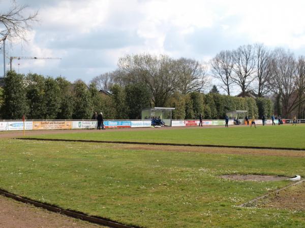 Neumühlenstadion - Beelen