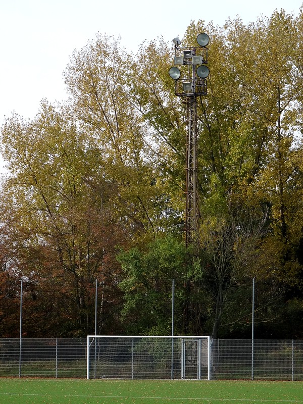 Sportanlage Am Kinderdorf Platz 3 - Halle/Saale-Neustadt