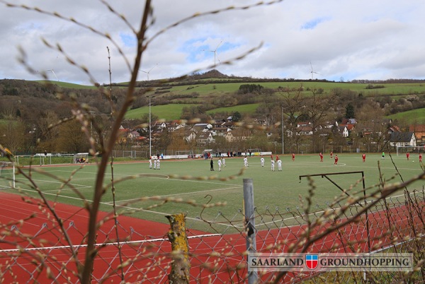 Sportzentrum am Königsberg - Wolfstein/Königsland