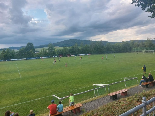 Sportgelände auf der Eich - Kleinkahl-Kleinlaudenbach