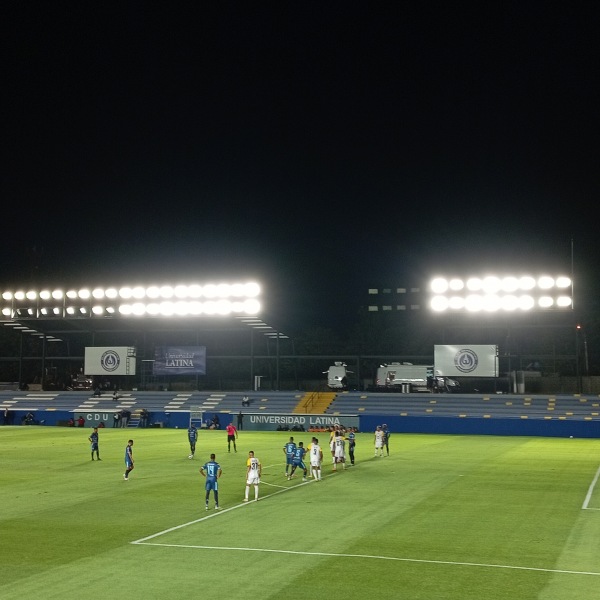 Estadio Universidad Latina - Llano Marin